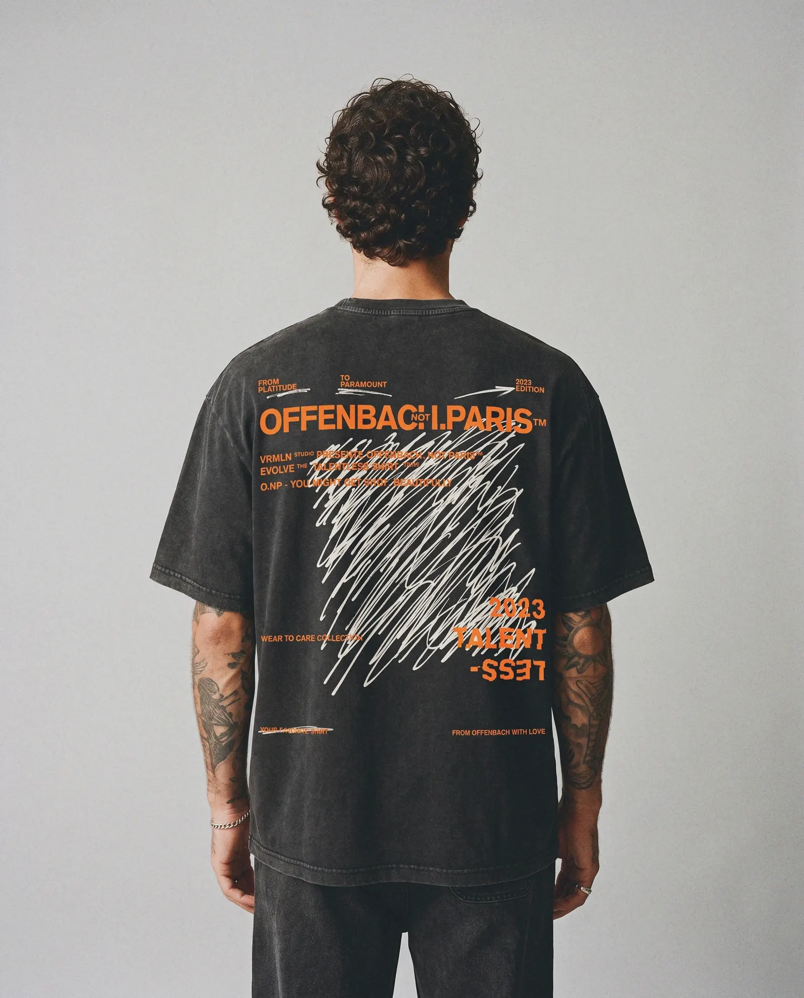 TALENTLESS SHIRT in BLACK WASHED OUT, Rueckenprint