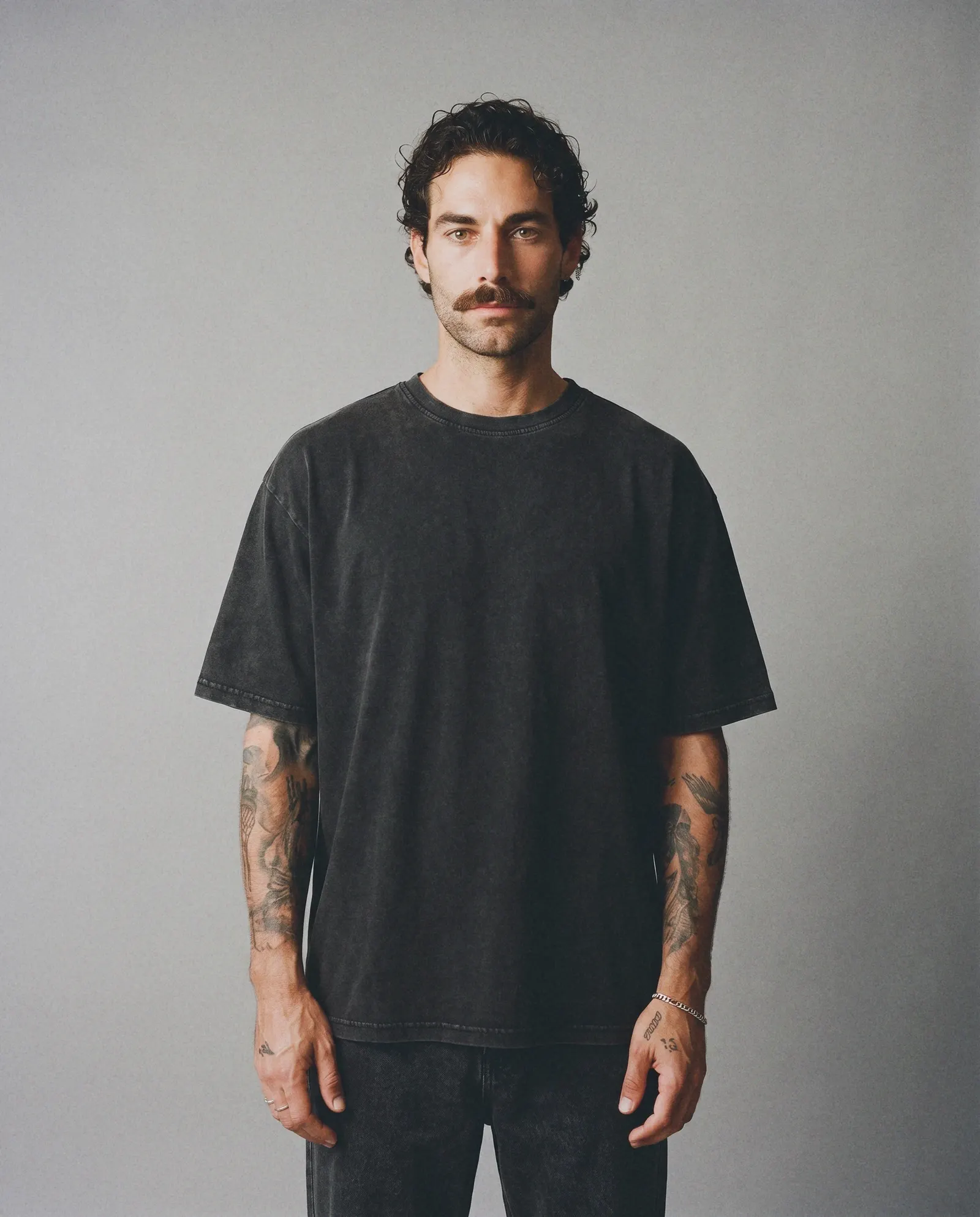 TALENTLESS SHIRT in BLACK WASHED OUT, Vorderseite